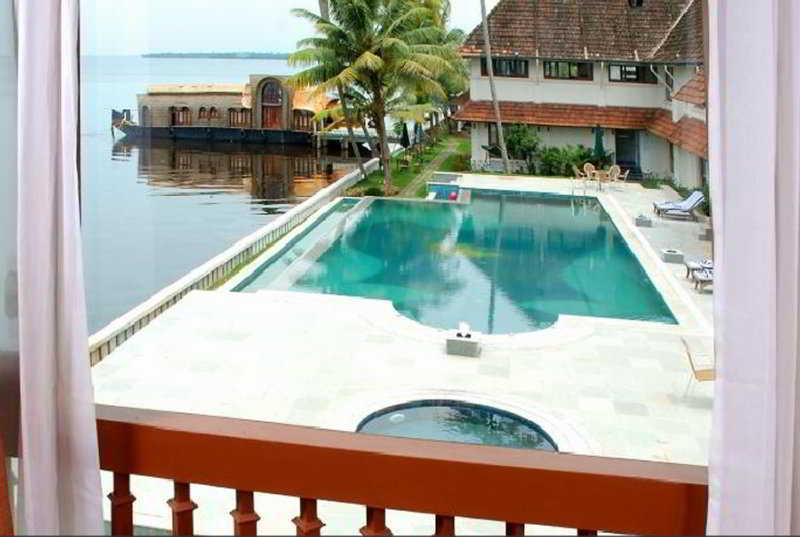 Lemon Tree Vembanad Lake Resort, Kerala Alappuzha Exteriér fotografie