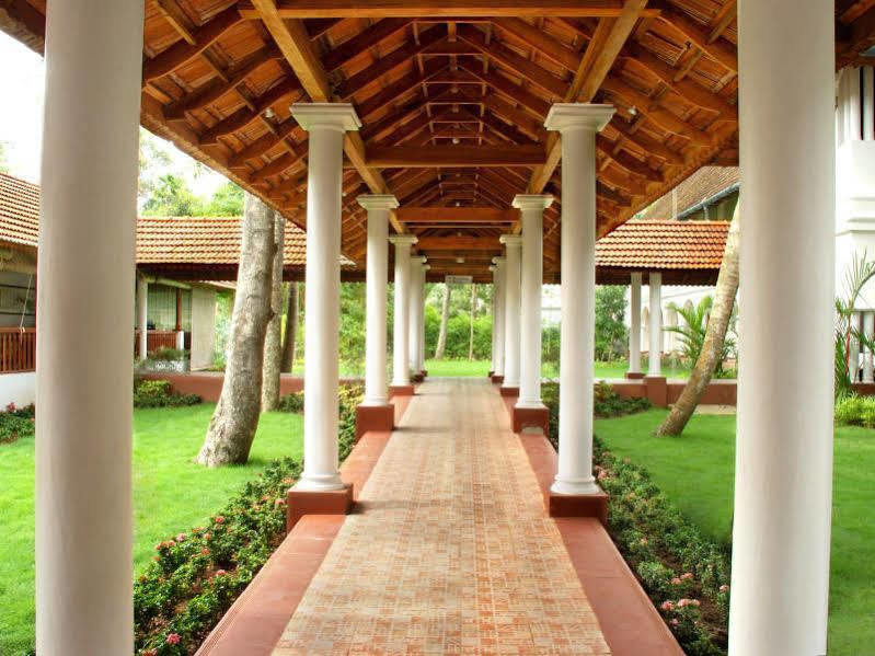 Lemon Tree Vembanad Lake Resort, Kerala Alappuzha Exteriér fotografie